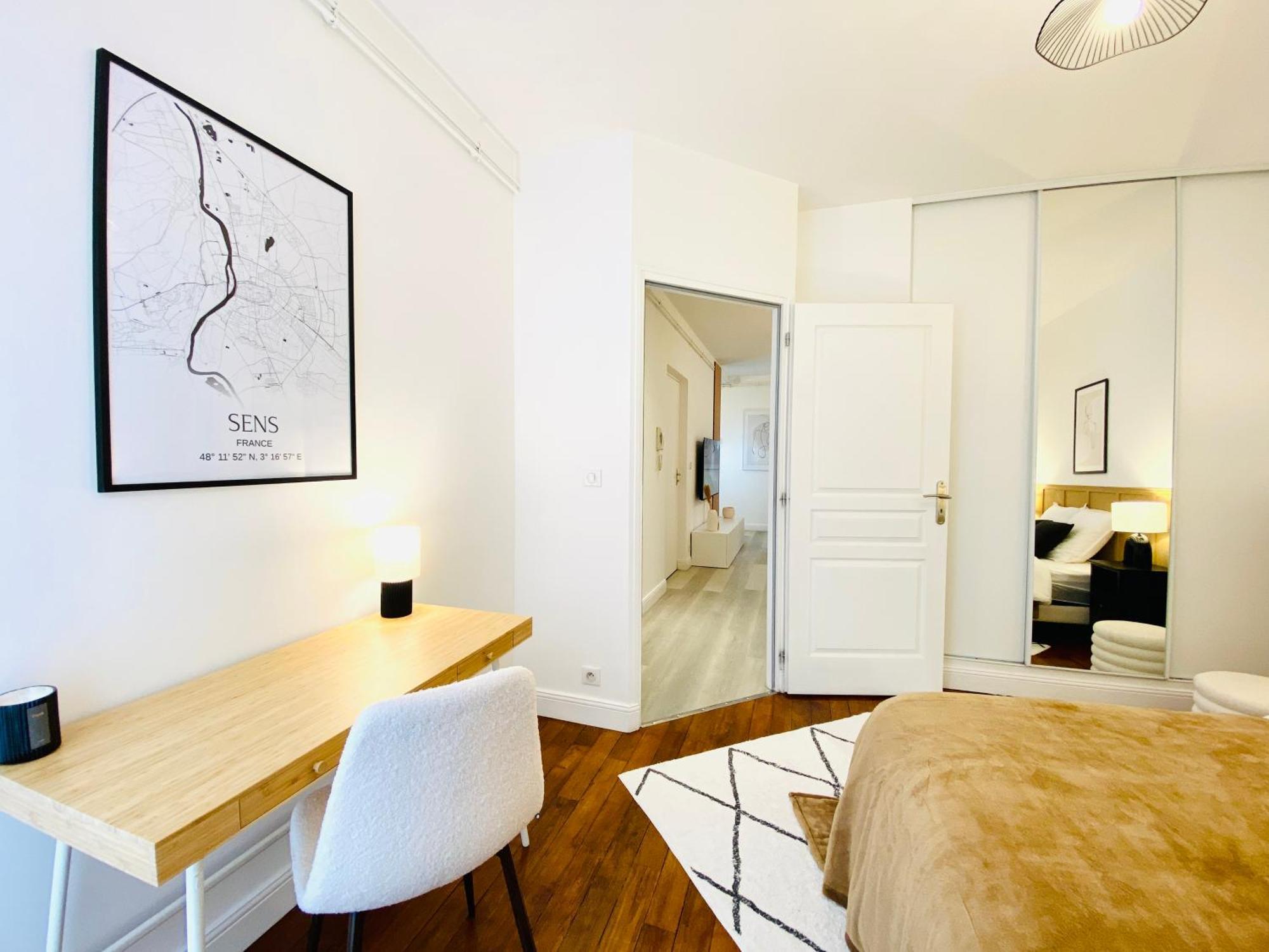 Le Subtil - Best Keys - Elegance & Confort - 2 Chambres Separees - Lit Queen Size - Smart Tv Netflix - Entre Gare & Centre Ville - A 1H De Paris - Wifi Fibre - Check-In Autonome Sens Eksteriør billede